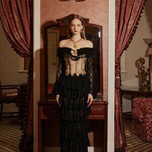 LACEMADE PHANTOM CANARY LACE SKIRT SIZE SMALL NWT STUNNING!sold Out On Site